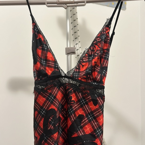 Victoria secret Valentine’s Day lingerie - Picture 2 of 5